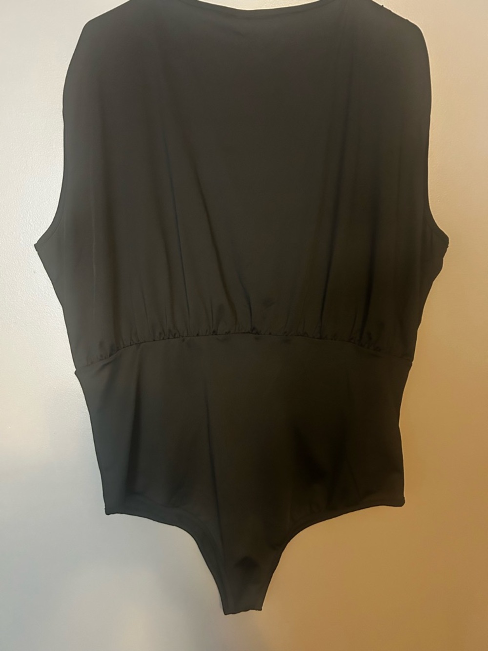 SHEIN Black Deep V-Neck Sleeveless Bodysuit - Picture 2 of 3